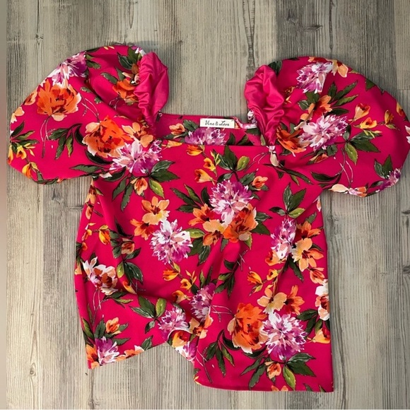Vine & Love Tops - Bright pink puffed sleeve floral women’s shirt